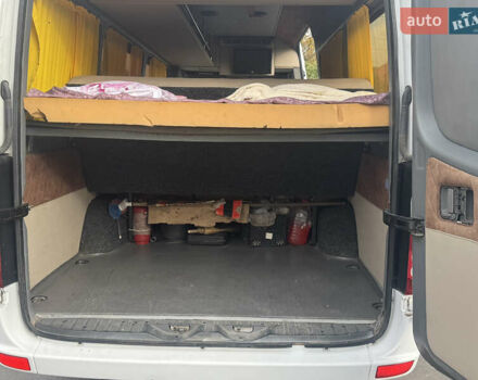 Белый Мерседес Sprinter, объемом двигателя 2.14 л и пробегом 800 тыс. км за 15800 $, фото 6 на Automoto.ua