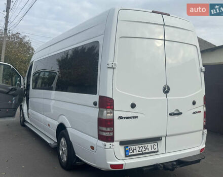 Белый Мерседес Sprinter, объемом двигателя 2.14 л и пробегом 800 тыс. км за 15800 $, фото 14 на Automoto.ua