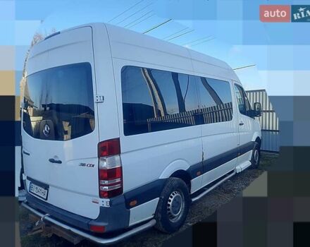 Белый Мерседес Sprinter, объемом двигателя 2.2 л и пробегом 397 тыс. км за 13000 $, фото 4 на Automoto.ua