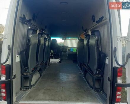 Белый Мерседес Sprinter, объемом двигателя 2.2 л и пробегом 397 тыс. км за 13000 $, фото 8 на Automoto.ua