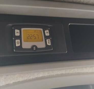 Белый Мерседес Sprinter, объемом двигателя 2.2 л и пробегом 449 тыс. км за 15700 $, фото 28 на Automoto.ua