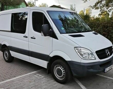 Белый Мерседес Sprinter, объемом двигателя 2.2 л и пробегом 257 тыс. км за 7800 $, фото 5 на Automoto.ua