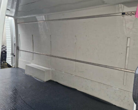 Белый Мерседес Sprinter, объемом двигателя 2.99 л и пробегом 514 тыс. км за 16500 $, фото 7 на Automoto.ua