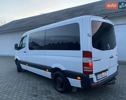 Белый Мерседес Sprinter, объемом двигателя 2.2 л и пробегом 480 тыс. км за 14300 $, фото 3 на Automoto.ua