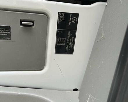 Белый Мерседес Sprinter, объемом двигателя 3 л и пробегом 585 тыс. км за 28500 $, фото 14 на Automoto.ua