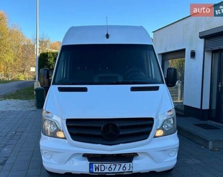 Белый Мерседес Sprinter, объемом двигателя 2.2 л и пробегом 285 тыс. км за 16500 $, фото 2 на Automoto.ua