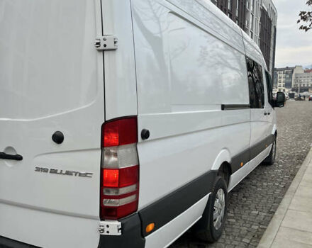 Белый Мерседес Sprinter, объемом двигателя 3 л и пробегом 585 тыс. км за 28500 $, фото 31 на Automoto.ua