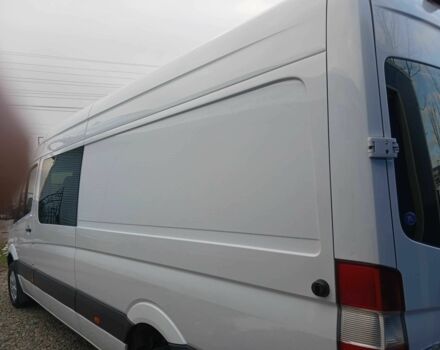 Белый Мерседес Sprinter, объемом двигателя 3 л и пробегом 470 тыс. км за 26000 $, фото 9 на Automoto.ua