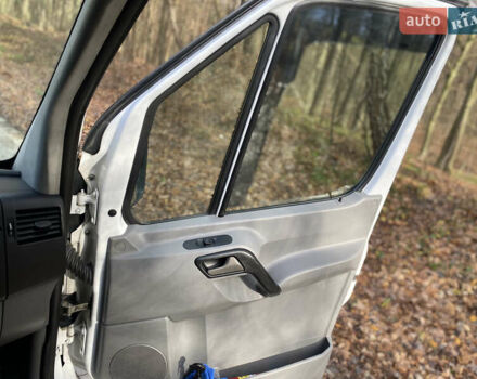 Белый Мерседес Sprinter, объемом двигателя 2.14 л и пробегом 450 тыс. км за 20500 $, фото 72 на Automoto.ua