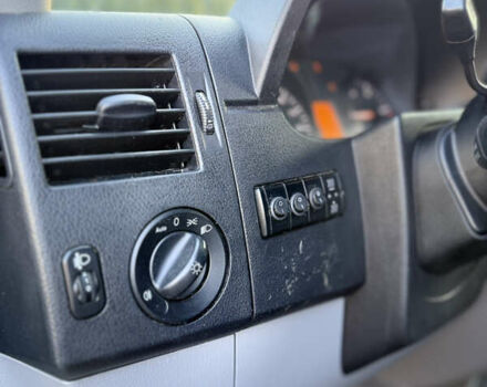 Белый Мерседес Sprinter, объемом двигателя 2.14 л и пробегом 320 тыс. км за 23499 $, фото 15 на Automoto.ua