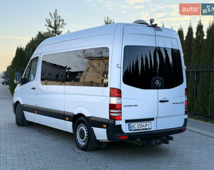 Белый Мерседес Sprinter, объемом двигателя 2.14 л и пробегом 320 тыс. км за 23499 $, фото 6 на Automoto.ua