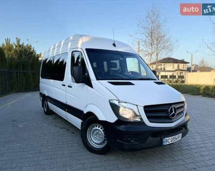 Белый Мерседес Sprinter, объемом двигателя 2.14 л и пробегом 320 тыс. км за 23499 $, фото 4 на Automoto.ua