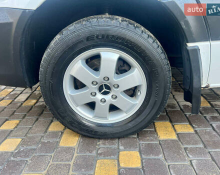 Білий Мерседес Sprinter, об'ємом двигуна 2.14 л та пробігом 400 тис. км за 23571 $, фото 6 на Automoto.ua