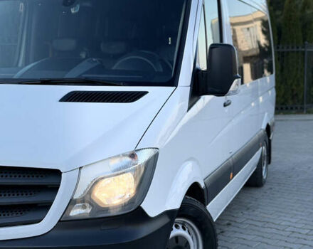 Белый Мерседес Sprinter, объемом двигателя 2.14 л и пробегом 320 тыс. км за 23499 $, фото 1 на Automoto.ua