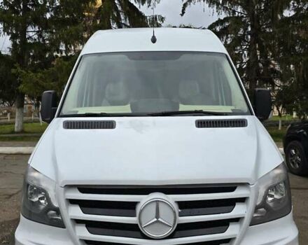 Белый Мерседес Sprinter, объемом двигателя 2.1 л и пробегом 500 тыс. км за 33000 $, фото 3 на Automoto.ua