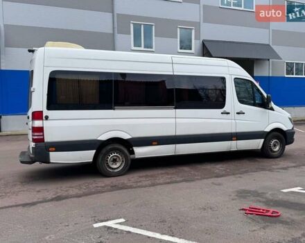 Белый Мерседес Sprinter, объемом двигателя 2.14 л и пробегом 250 тыс. км за 28000 $, фото 4 на Automoto.ua