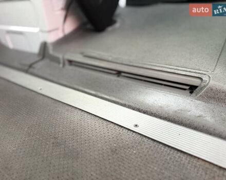 Белый Мерседес Sprinter, объемом двигателя 2.2 л и пробегом 278 тыс. км за 21500 $, фото 45 на Automoto.ua