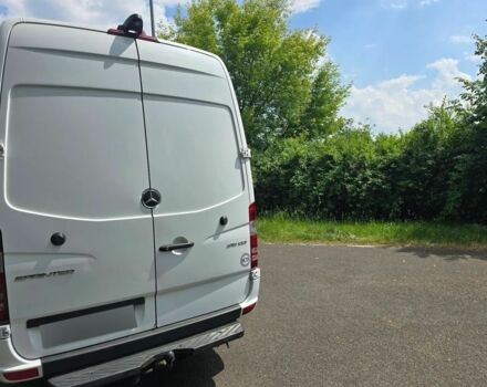 Белый Мерседес Sprinter, объемом двигателя 2.2 л и пробегом 262 тыс. км за 11500 $, фото 4 на Automoto.ua