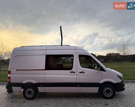 Белый Мерседес Sprinter, объемом двигателя 2.2 л и пробегом 278 тыс. км за 21500 $, фото 7 на Automoto.ua