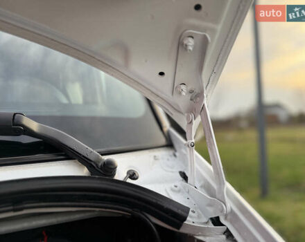 Белый Мерседес Sprinter, объемом двигателя 2.2 л и пробегом 278 тыс. км за 21500 $, фото 58 на Automoto.ua