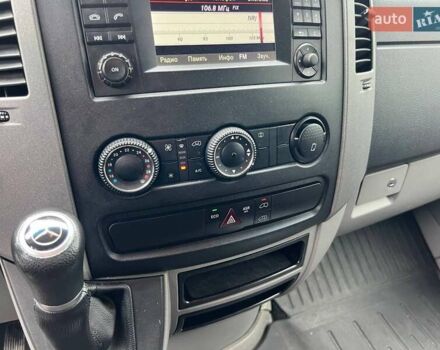 Белый Мерседес Sprinter, объемом двигателя 2.14 л и пробегом 296 тыс. км за 20000 $, фото 13 на Automoto.ua