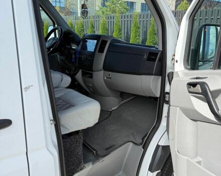 Белый Мерседес Sprinter, объемом двигателя 3.22 л и пробегом 650 тыс. км за 23000 $, фото 28 на Automoto.ua