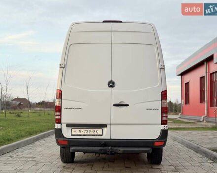 Белый Мерседес Sprinter, объемом двигателя 2.2 л и пробегом 278 тыс. км за 21500 $, фото 10 на Automoto.ua