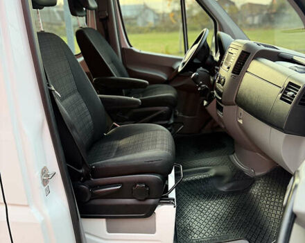 Белый Мерседес Sprinter, объемом двигателя 2.2 л и пробегом 278 тыс. км за 21500 $, фото 37 на Automoto.ua
