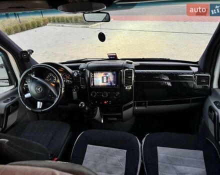 Білий Мерседес Sprinter, об'ємом двигуна 2.2 л та пробігом 403 тис. км за 21500 $, фото 5 на Automoto.ua