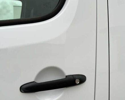 Білий Мерседес Sprinter, об'ємом двигуна 2.2 л та пробігом 332 тис. км за 25900 $, фото 12 на Automoto.ua