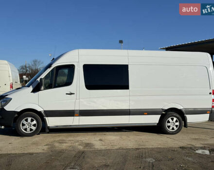Белый Мерседес Sprinter, объемом двигателя 2.99 л и пробегом 420 тыс. км за 33500 $, фото 3 на Automoto.ua