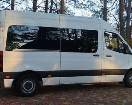 Белый Мерседес Sprinter, объемом двигателя 2.14 л и пробегом 300 тыс. км за 30900 $, фото 3 на Automoto.ua