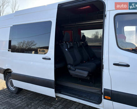 Белый Мерседес Sprinter, объемом двигателя 2.2 л и пробегом 441 тыс. км за 24990 $, фото 6 на Automoto.ua
