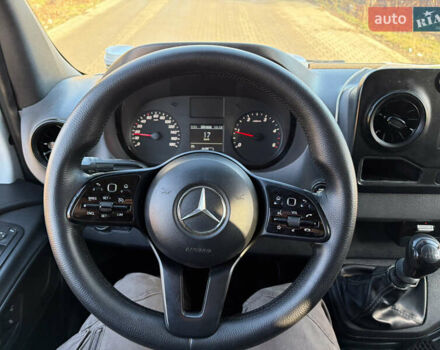 Белый Мерседес Sprinter, объемом двигателя 2.2 л и пробегом 441 тыс. км за 24990 $, фото 10 на Automoto.ua