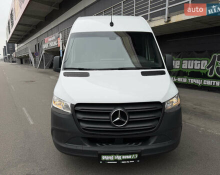 Белый Мерседес Sprinter, объемом двигателя 2.14 л и пробегом 293 тыс. км за 29900 $, фото 5 на Automoto.ua