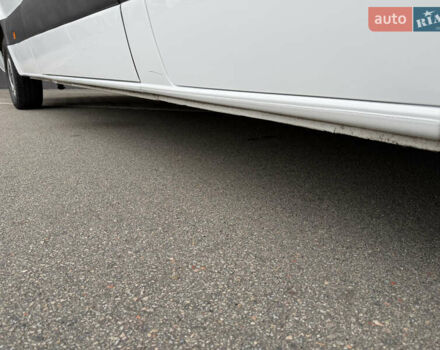 Белый Мерседес Sprinter, объемом двигателя 2.14 л и пробегом 293 тыс. км за 29900 $, фото 10 на Automoto.ua