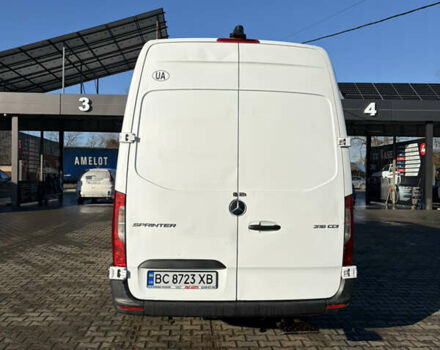 Белый Мерседес Sprinter, объемом двигателя 2.2 л и пробегом 441 тыс. км за 24990 $, фото 3 на Automoto.ua