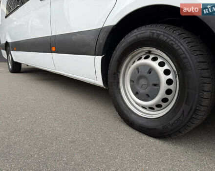 Белый Мерседес Sprinter, объемом двигателя 2.14 л и пробегом 293 тыс. км за 29900 $, фото 37 на Automoto.ua