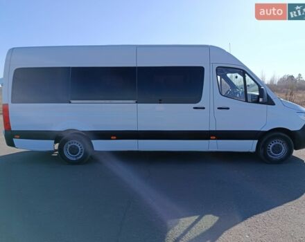 Белый Мерседес Sprinter, объемом двигателя 2.2 л и пробегом 555 тыс. км за 34500 $, фото 3 на Automoto.ua