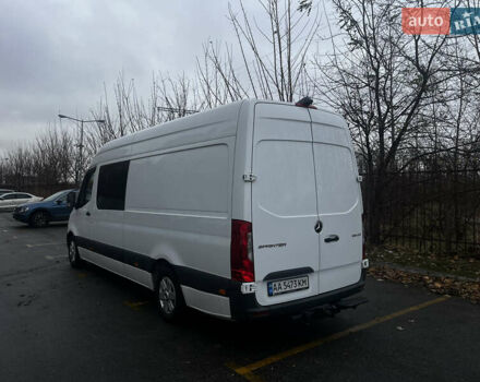 Белый Мерседес Sprinter, объемом двигателя 2.14 л и пробегом 307 тыс. км за 33900 $, фото 2 на Automoto.ua