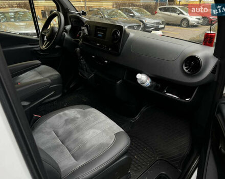 Белый Мерседес Sprinter, объемом двигателя 2.14 л и пробегом 308 тыс. км за 29500 $, фото 7 на Automoto.ua