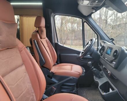 Білий Мерседес Sprinter, об'ємом двигуна 2.1 л та пробігом 260 тис. км за 28262 $, фото 4 на Automoto.ua