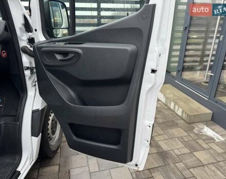 Белый Мерседес Sprinter, объемом двигателя 2.2 л и пробегом 325 тыс. км за 28900 $, фото 27 на Automoto.ua