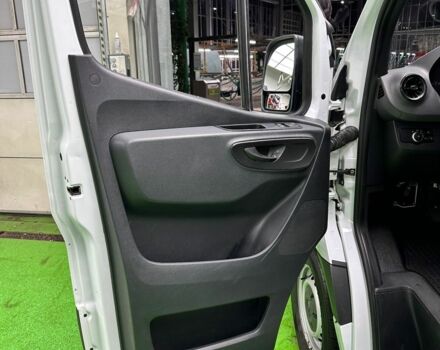 Білий Мерседес Sprinter, об'ємом двигуна 0 л та пробігом 326 тис. км за 36775 $, фото 6 на Automoto.ua