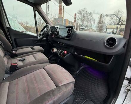 Білий Мерседес Sprinter, об'ємом двигуна 3 л та пробігом 348 тис. км за 44179 $, фото 13 на Automoto.ua