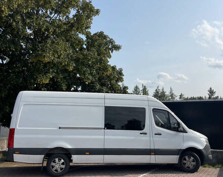 Белый Мерседес Sprinter, объемом двигателя 1.9 л и пробегом 470 тыс. км за 28700 $, фото 2 на Automoto.ua