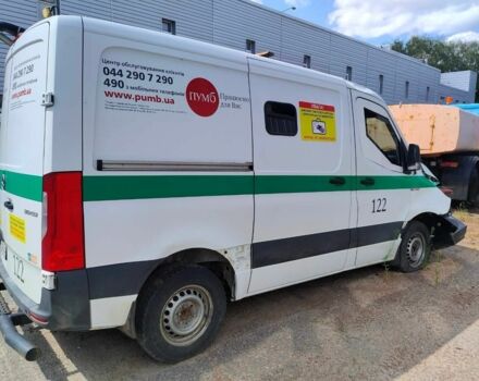 Белый Мерседес Sprinter, объемом двигателя 2.1 л и пробегом 141 тыс. км за 2839 $, фото 3 на Automoto.ua