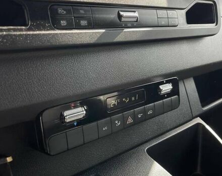 Белый Мерседес Sprinter, объемом двигателя 2.14 л и пробегом 540 тыс. км за 42232 $, фото 5 на Automoto.ua