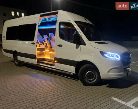 Белый Мерседес Sprinter, объемом двигателя 2 л и пробегом 245 тыс. км за 39500 $, фото 3 на Automoto.ua