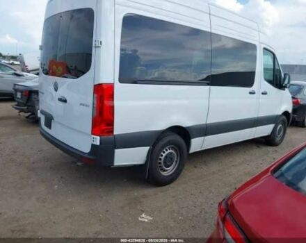 Белый Мерседес Sprinter, объемом двигателя 2 л и пробегом 10 тыс. км за 30300 $, фото 3 на Automoto.ua